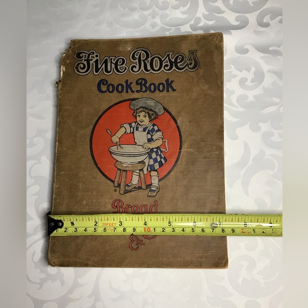 VINTAGE FIVE ROSES COOKBOOK - Picture 16 of 16